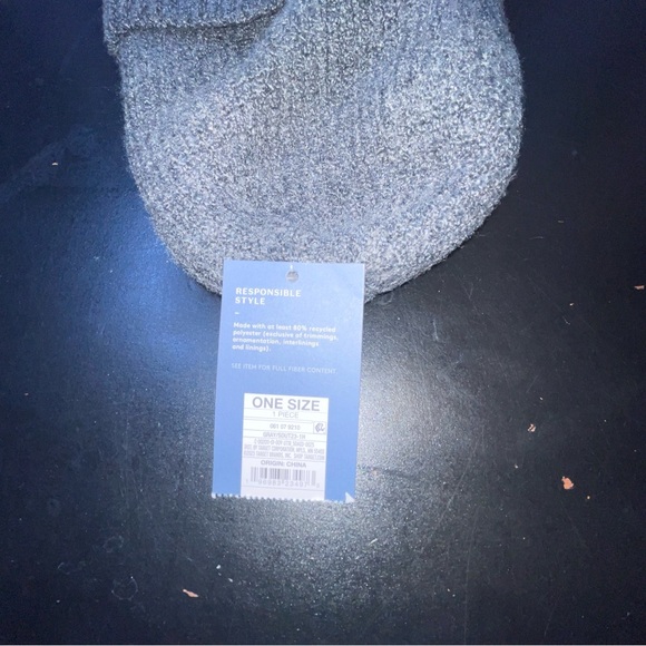 Universal Thread Heather Gray Knit Hat - Picture 4 of 5